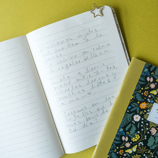Cuaderno Rayado Susurros Verdes