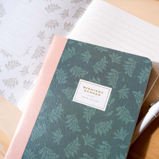 Cuaderno Rayado Susurros Verdes